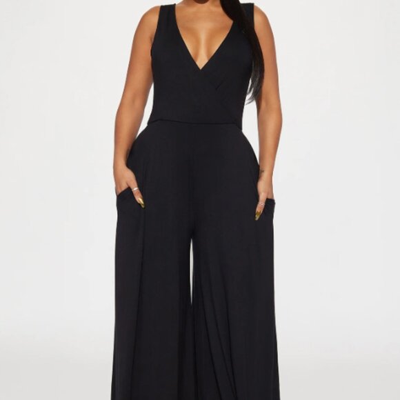 Moving Different Jumpsuit - Black - Picture 1 of 4